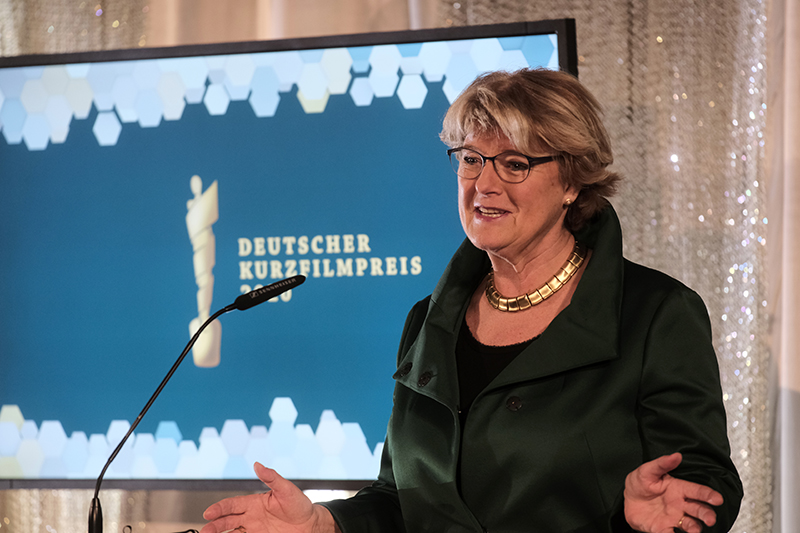 25.11.2020 BERLIN
Tim Oliver Schultz und Monikan Grütters moderieren den deutschen Kurzfilmpreis 2020
im Kino International
Copyright: Christian Schulz